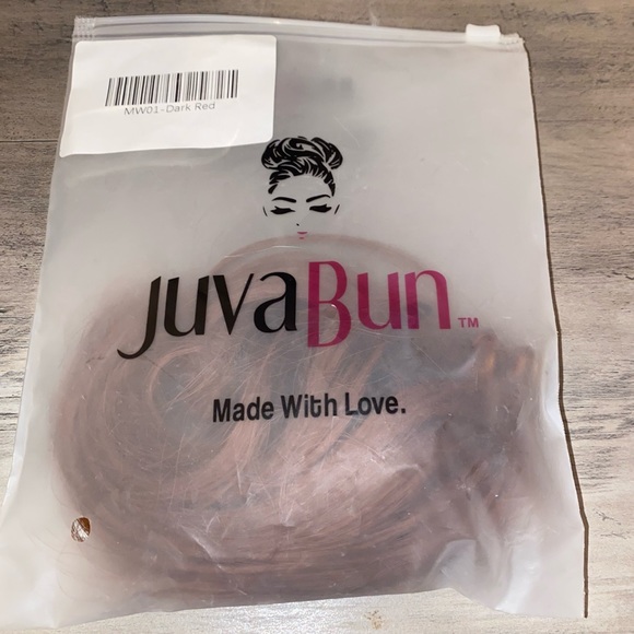 New in original Packaging. Juvabun 6” Ponytail Extension in Dark Red - Picture 6 of 8